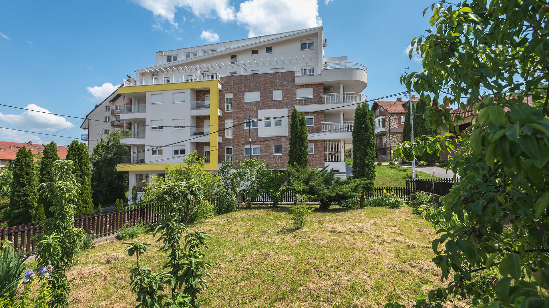 Savremeno opremljeni apartmani